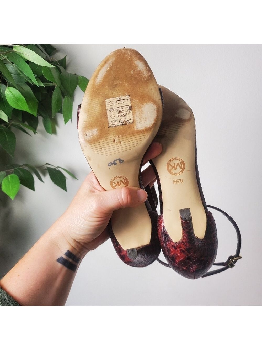 Michael Kors Ava Sandals Womens 8.5 Burgundy Snake Skin - Picture 12 of 13
